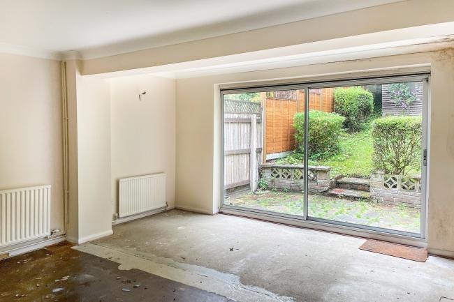 17 Plough Lane Close, Wallington, Surrey SM6 8JN
 8