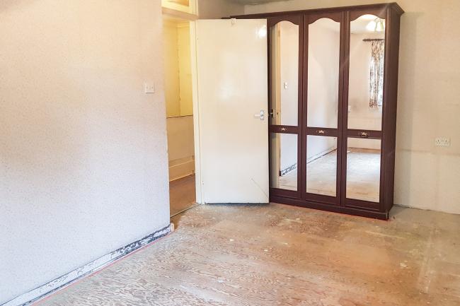 17 Plough Lane Close, Wallington, Surrey SM6 8JN
 8