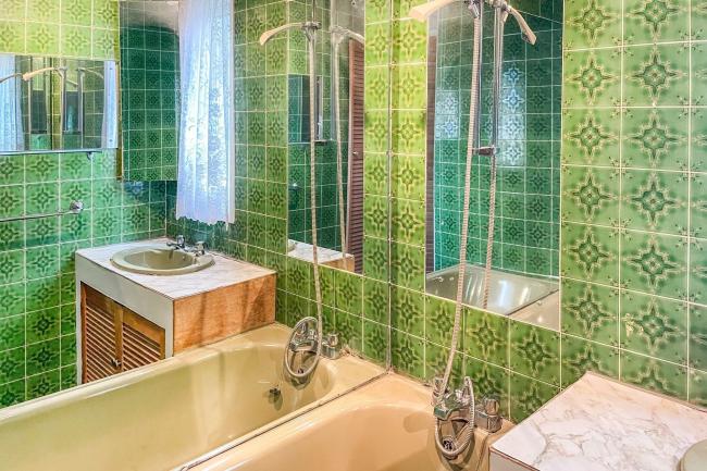 17 Plough Lane Close, Wallington, Surrey SM6 8JN
 8