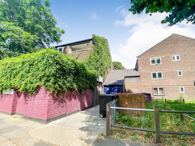 84 Rounton Road, Bow, London E3 4HE
 8