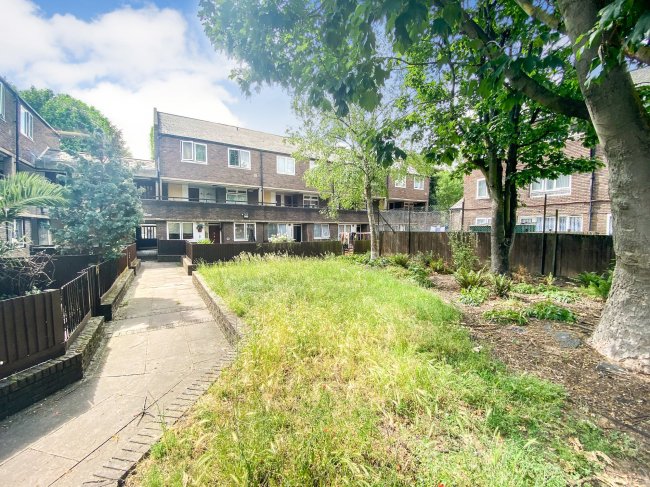 84 Rounton Road, Bow, London E3 4HE
 8