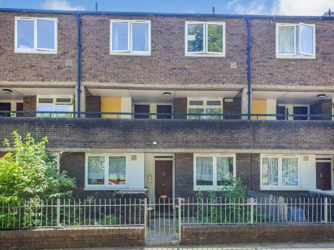 14 Swaton Road, Lincoln, London E3 4ET
 2
