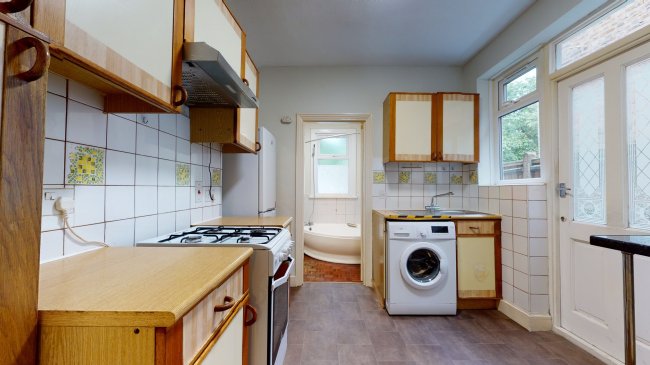 116 Edward Road, Walthamstow, London E17 6NX
 3