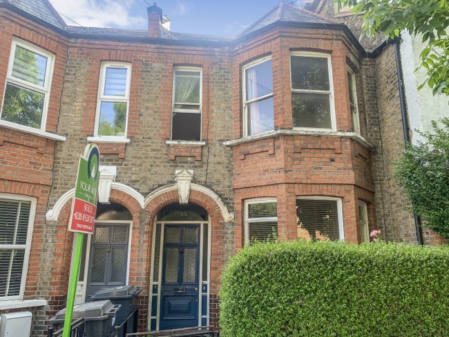 35 Carr Road, Walthamstow, London E17 5ER
 4