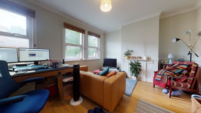 37A Carr Road, Walthamstow, London E17 5ER
 2