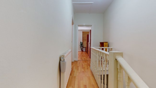 118B Erskine Road, Walthamstow, London E17 6SA
 3