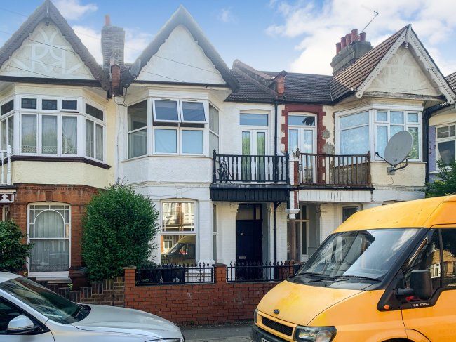 41b Howard Road, Walthamstow, London E17 4SH
 10