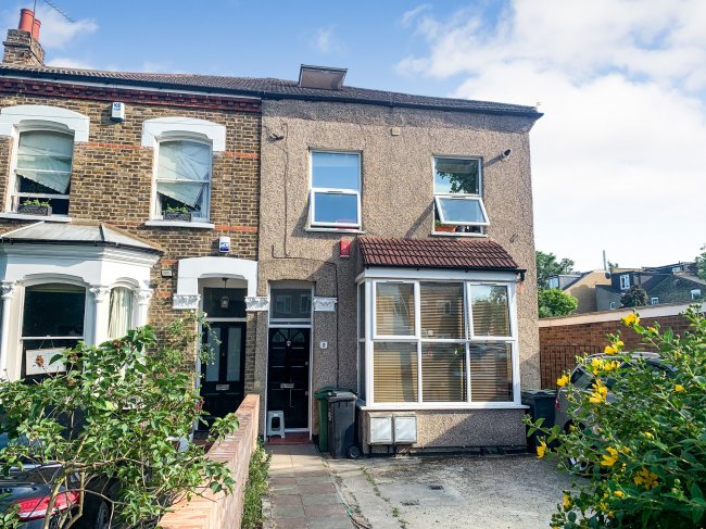 Flat 1, 2 Vallentin Road, Walthamstow, London E17 3JH
 1