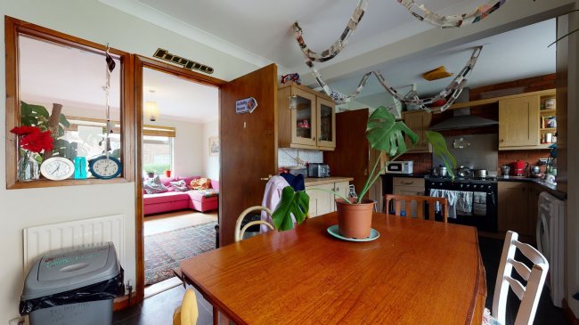 2 Elphinston Road, Walthamstow, London E17 5EX
 10