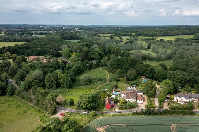 Hillside Cottage, Station Road, Wickham Bishops, Witham, Essex, CM8 3JD
 5