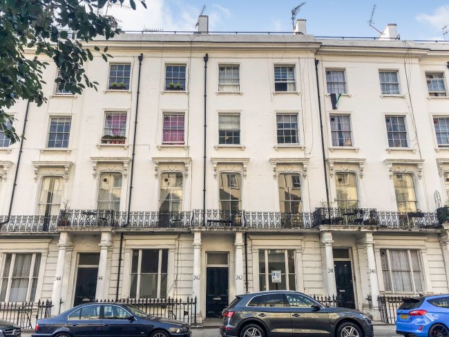 242B Gloucester Terrace, Bayswater, London W2 6HU
 9