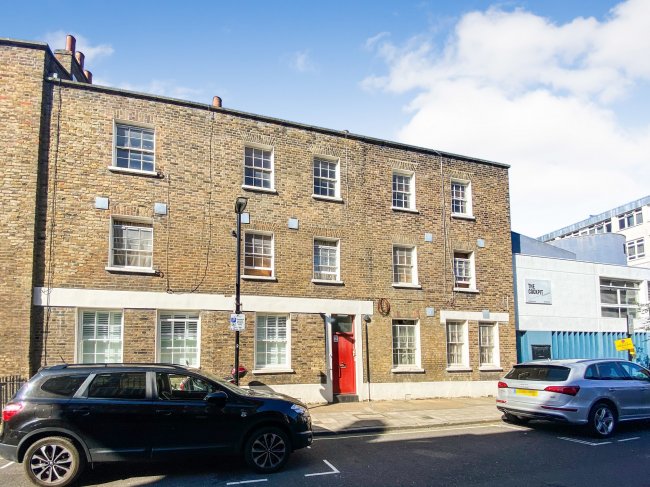 3E Gateforth Street, Marylebone, London NW8 8EH
 2