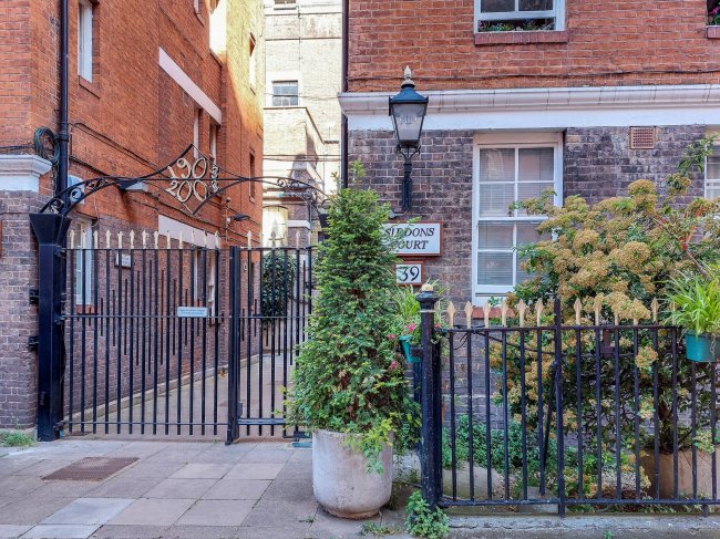 1 Siddons Court, Tavistock Street, Strand, London WC2E 7NT
 6