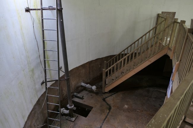 Silver Hill Pump House Business Unit and Land, Bodiam Road, Silver Hill, Hurst Green, East Sussex, TN19 7QD 8