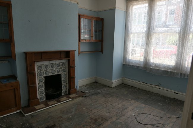 67 Hazelbourne Road, Clapham, London SW12 9NU
 2