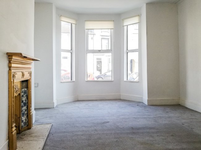 57 Dover Road, Folkestone, Kent, CT20 1JZ
 1