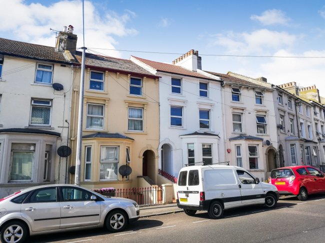 57 Dover Road, Folkestone, Kent, CT20 1JZ
 1