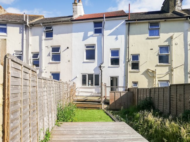 57 Dover Road, Folkestone, Kent, CT20 1JZ
 1