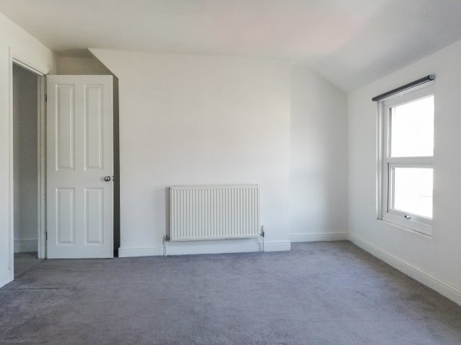 57 Dover Road, Folkestone, Kent, CT20 1JZ
 1