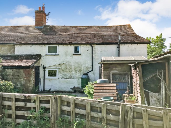 Purns Mill Cottage, Colesbrook, Dorset SP8 4HH
 8