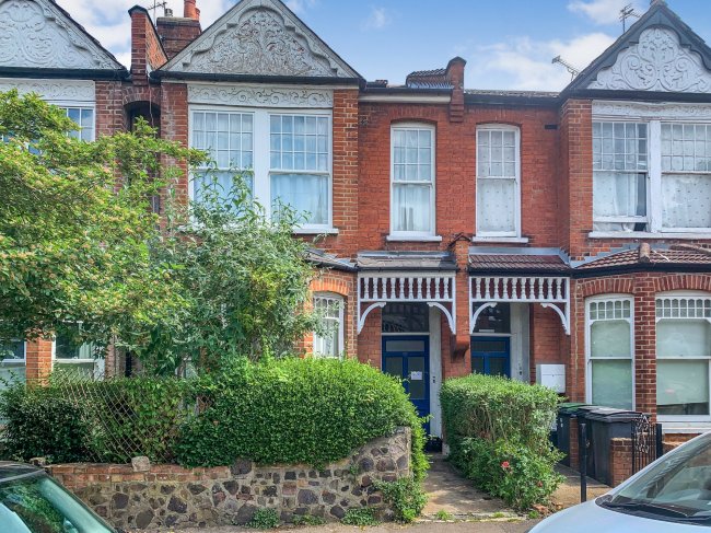 71 Hillfield Park, Muswell Hill, London N10 3QU
 7