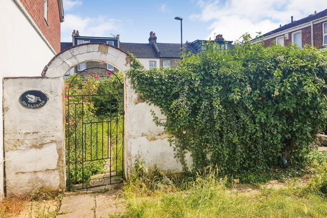 Land adjacent to 32 St Lukes Close, London SE25 4SX
 1