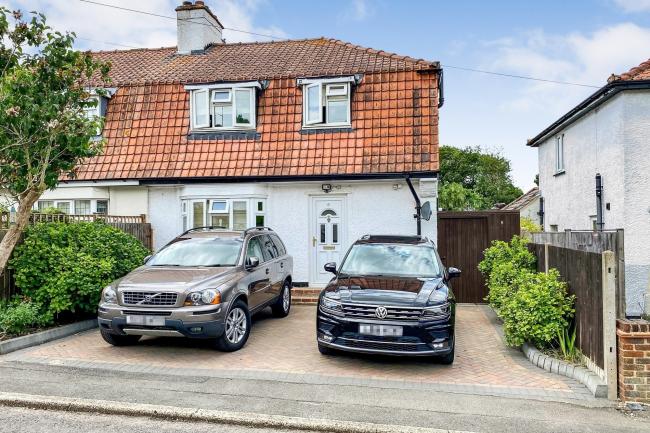 8 Ashcombe Terrace, Tadworth, Surrey KT20 5EW
 3