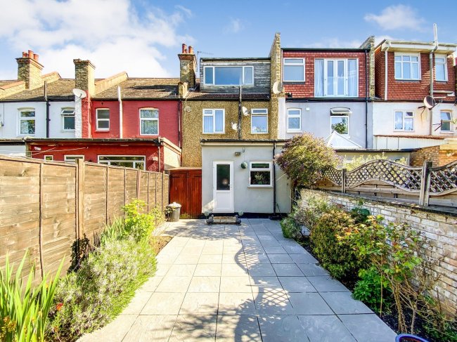 160A Links Road, Tooting, London SW17 9ES 
 5