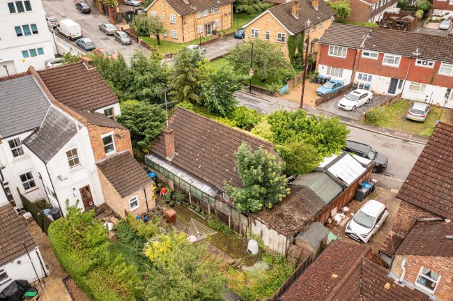 The Bungalow
Little Roke Road
Kenley, Surrey CR8 5NE
 1