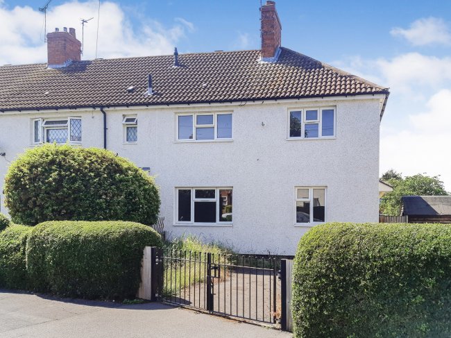 13 Watson Road, Leicester, LE4 6RZ 
 1