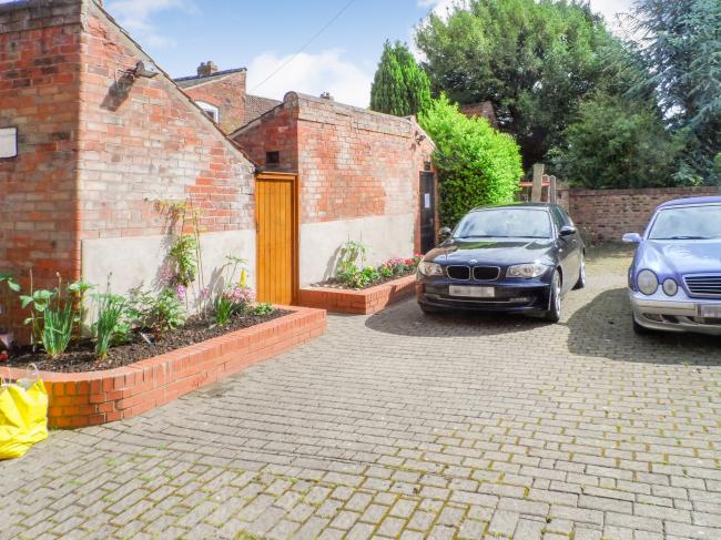 Two garages and land to the rear of Glenholme and Land lying to the west of High Street, Barrow-Upon-Humber, Lincolnshire DN19 7AA
 4