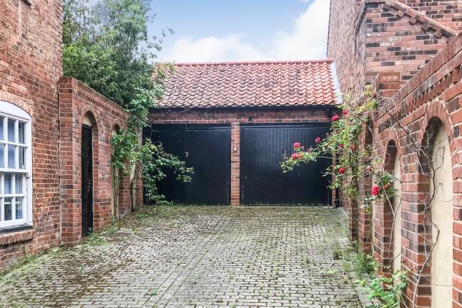 Two garages and land to the rear of Glenholme and Land lying to the west of High Street, Barrow-Upon-Humber, Lincolnshire DN19 7AA
 4