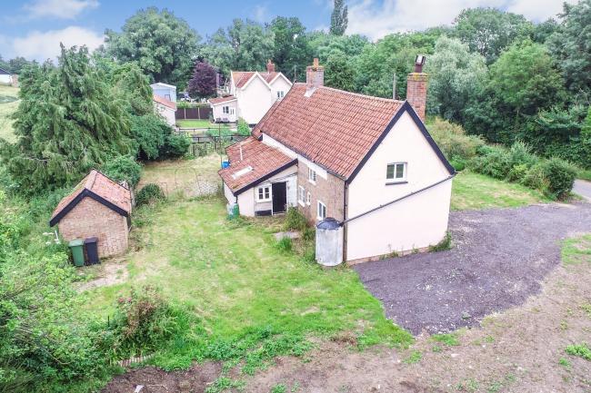 Roseville, The Heywood, Diss, Norfolk IP22 5TA 2