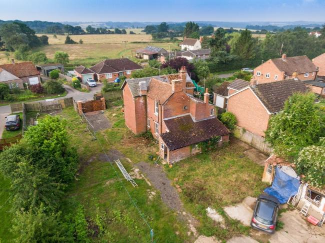 Wakes Colne Lodge, Lower Green, Wakes Colne, nr Colchester, Essex CO6 2AZ 1