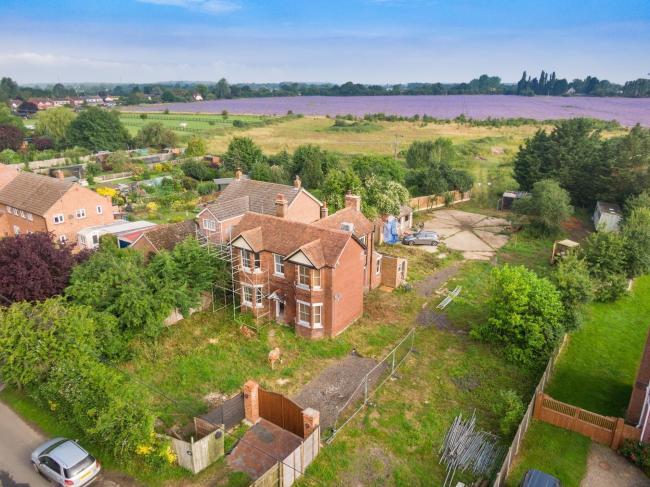 Wakes Colne Lodge, Lower Green, Wakes Colne, nr Colchester, Essex CO6 2AZ 1