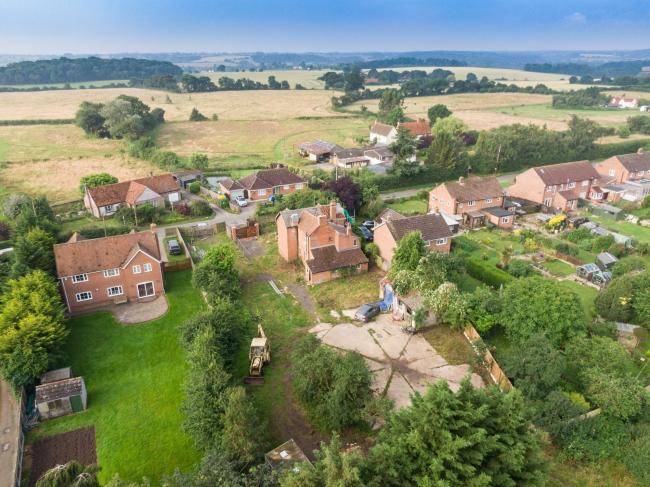 Wakes Colne Lodge, Lower Green, Wakes Colne, nr Colchester, Essex CO6 2AZ 1