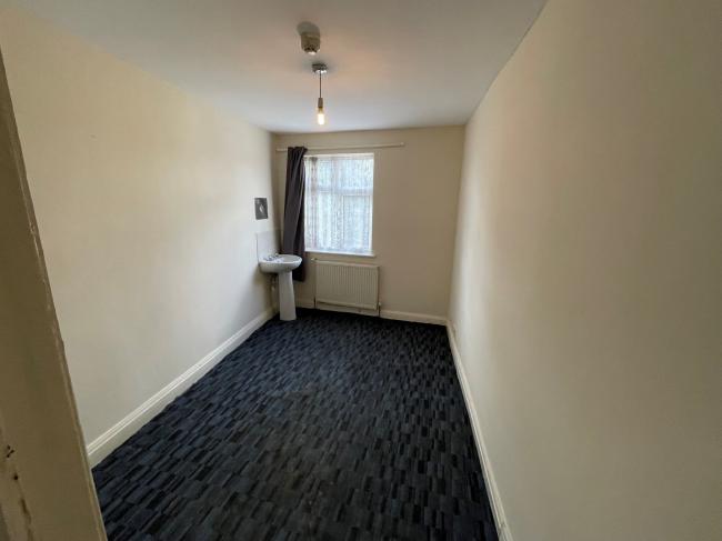 First and Second Floor Maisonette, 966 Uxbridge Road, Hayes, Middlesex, UB4 0RL 2