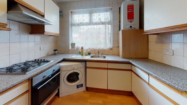 First and Second Floor Maisonette, 966 Uxbridge Road, Hayes, Middlesex, UB4 0RL 2