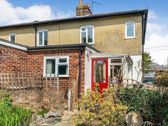 60 Bridge Road, Chertsey Surrey  KT16 8LA
 9