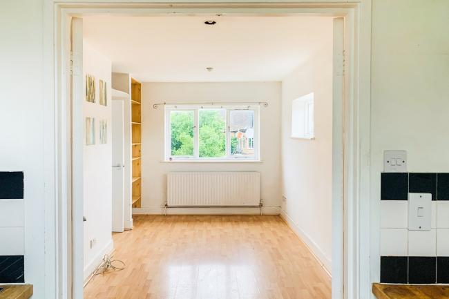 10 Hamlet Close, Lewisham, London, SE13 5SS
 1