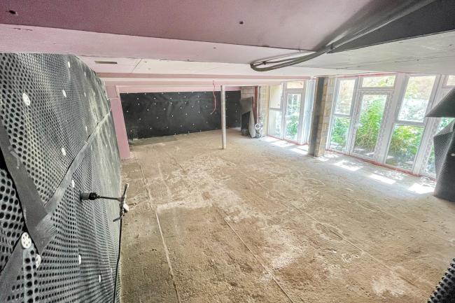 The Lord Clyde,  9 Wotton Road, Lewisham, London, SE8 5TQ
 3