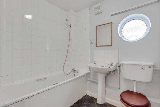 9 Golden Hind Place ,Grove Street, London SE8 3QG
 6