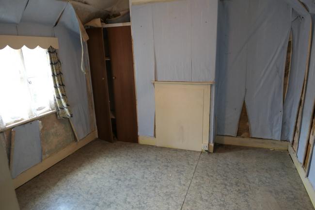 4 The Green, Marlow Road, Bisham, near Marlow, Buckinghamshire, SL7 1RY
 7