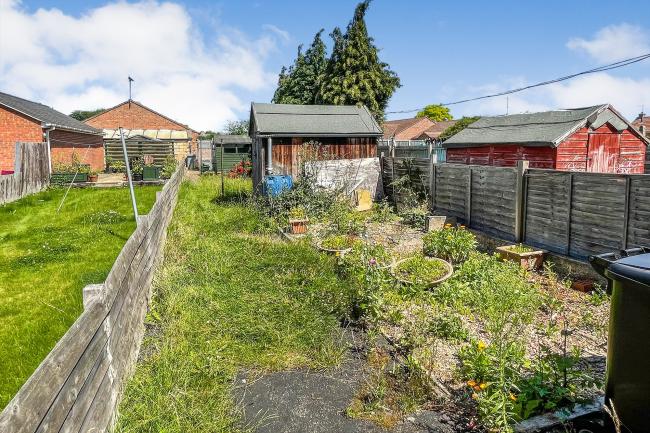 5 Harrington Street, Bourne, Lincolnshire, PE10 9HA
 6