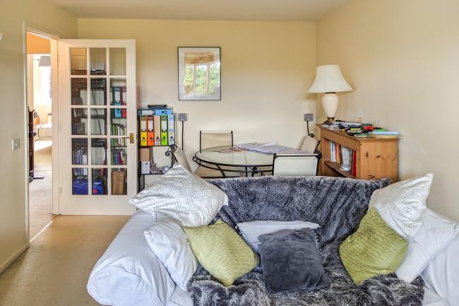 13 Cleves Court, Firs Avenue, Windsor, Berkshire SL4 4EF
 9