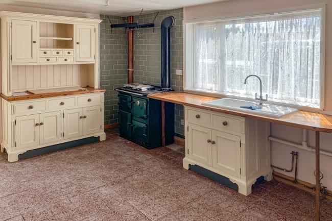 Mill House, Tolney Lane, Newark, NG24 1BZ
 6