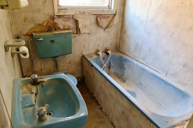 43B Kingsley Road, Walthamstow, London E17 4AU
 6