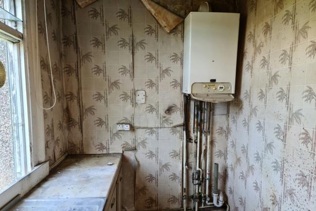 43B Kingsley Road, Walthamstow, London E17 4AU
 6