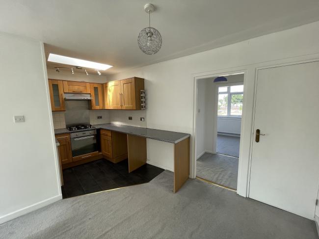Flat 3, 5 Rumbridge Street, Totton, Southampton, Hampshire SO40 9DQ 4