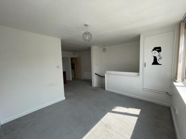 Flat 3, 5 Rumbridge Street, Totton, Southampton, Hampshire SO40 9DQ 4